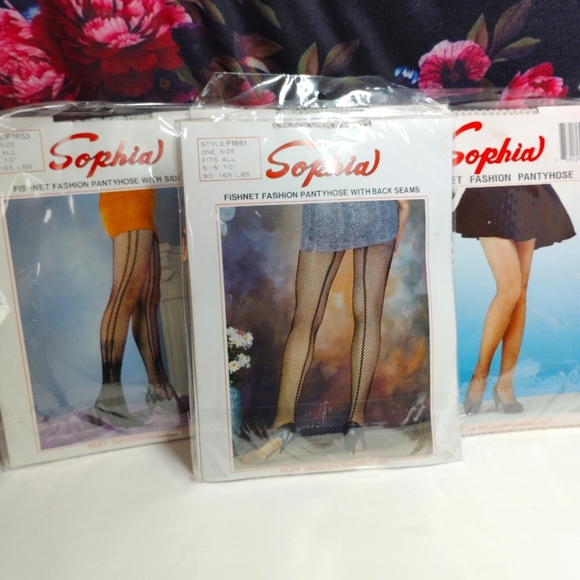 CLEARANCE Sophia Fishnet Stockings Lot OF 5 White Side Seams Back Seams Vintage - Picture 14 of 17